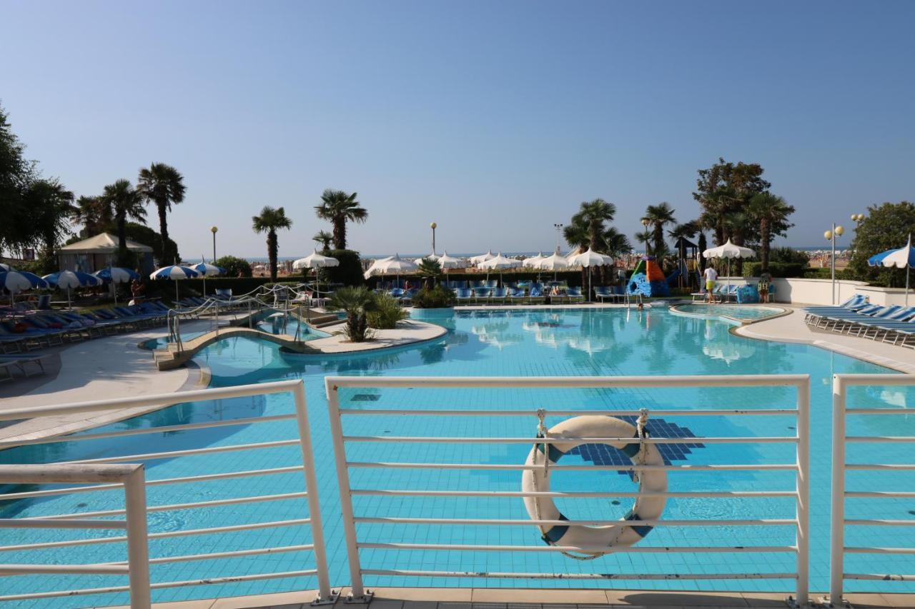 Majestic Beach Hotel & Wellness Bibione Exteriér fotografie